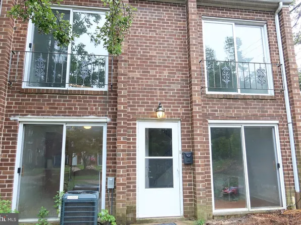 9001 Ridge Ave Unit 33, Philadelphia, PA 19128