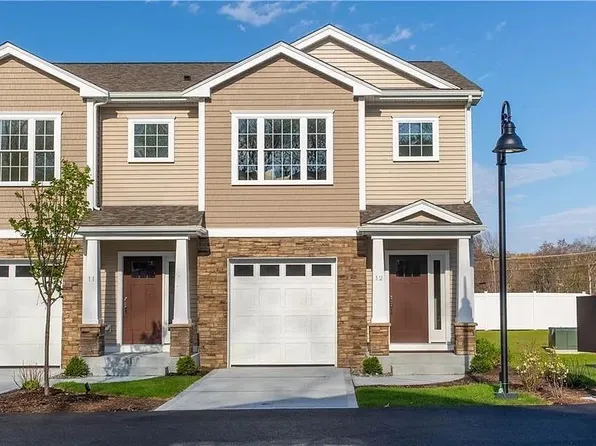 25 Franklin Rd #12, East Greenwich, RI 02818