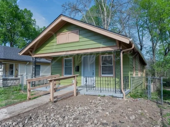 2817 Monroe Ave, Kansas City, MO 64128