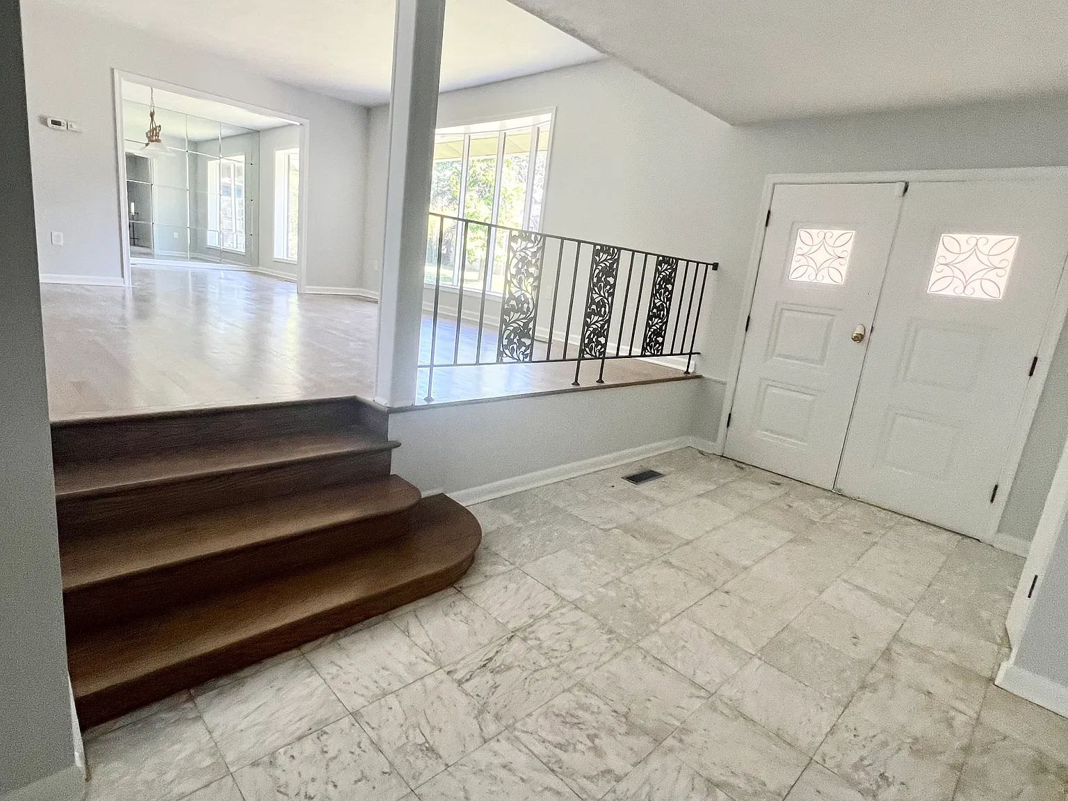 7 bed, 4700 sqft, $4,500 — Photo 4