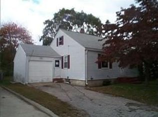 5 Warren St, Smithfield, RI 02917