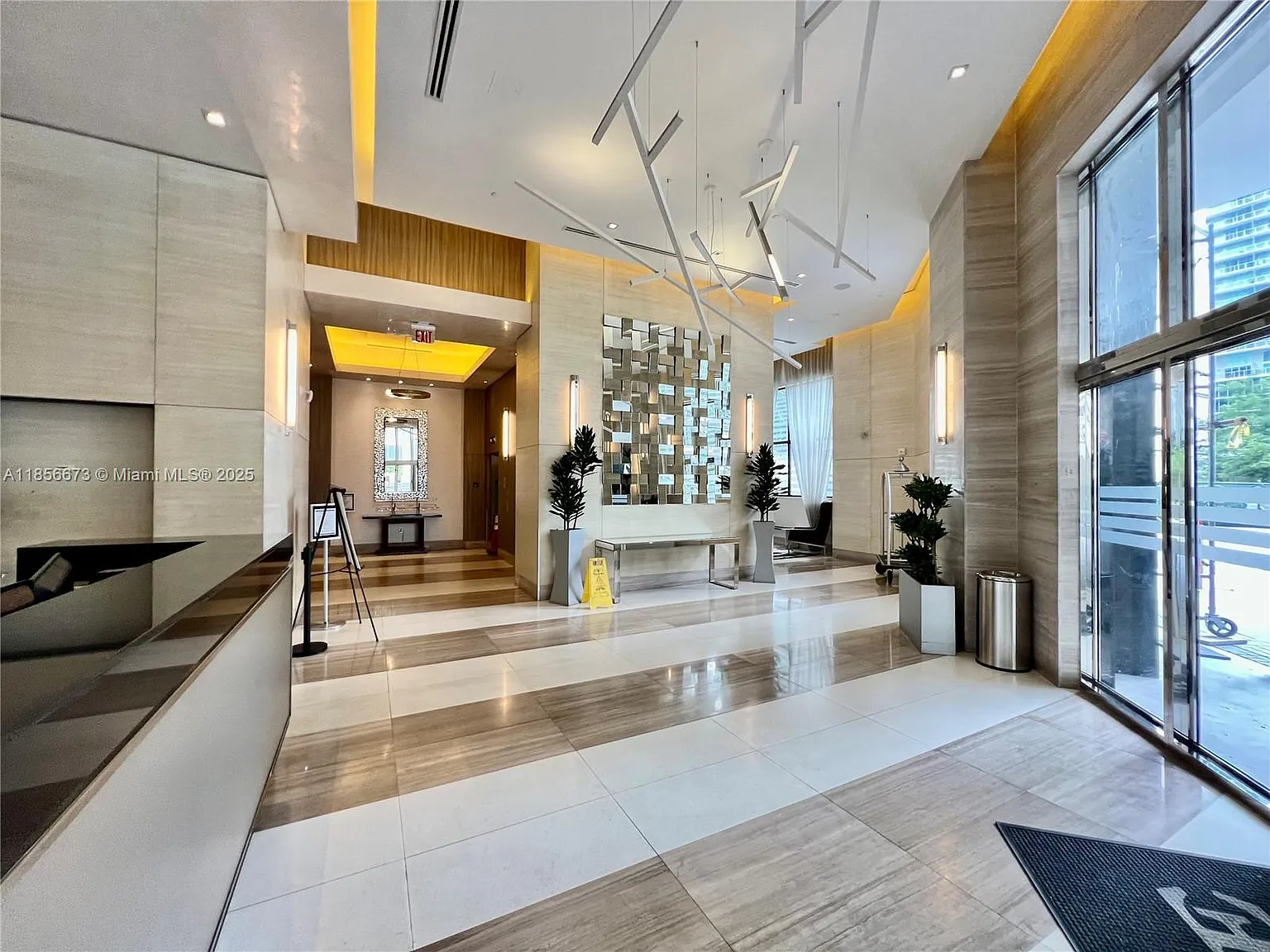 1 bed, 850 sqft, $3,595 — Photo 4