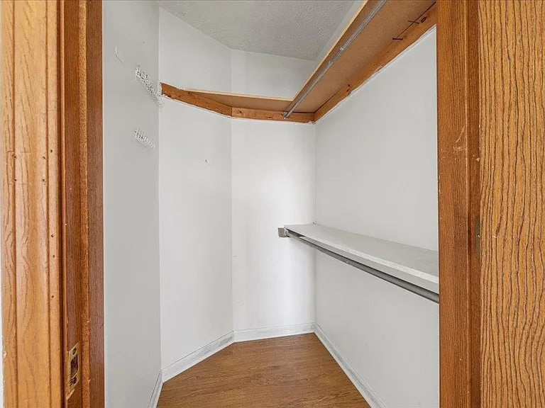 Primary Suite Closet