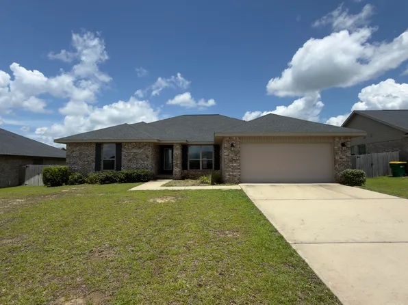 2112 Queen St, Crestview, FL 32536