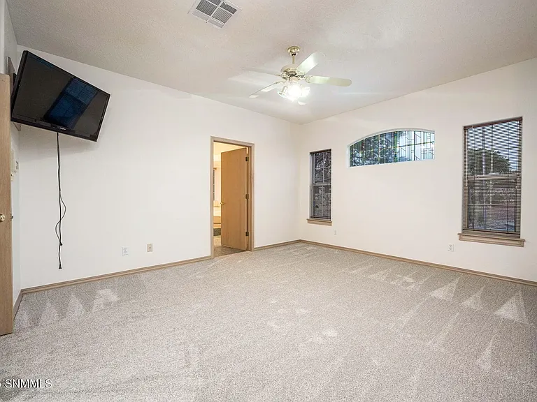 4406 Echo Canyon Rd — Photo 16
