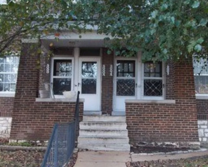 5000 Lindenwood Ave — Photo 1