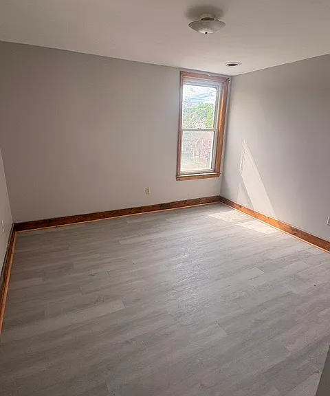 153 Lunenburg St #3R — Photo 8