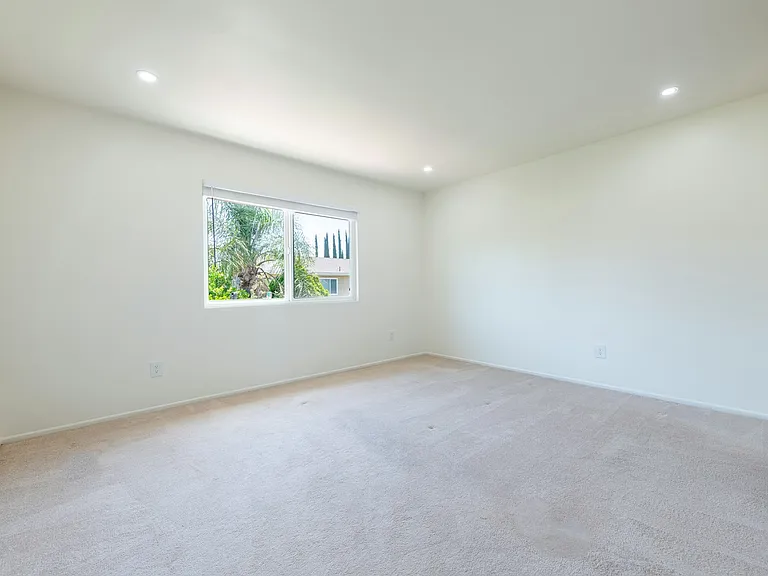 Bedroom 3/Office