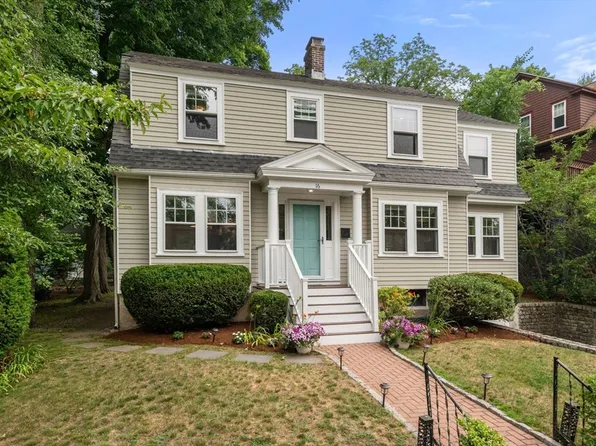 16 Lewis St, Newton, MA 02458