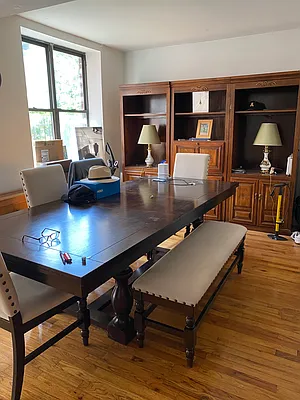 Rented by HH Realty | media 8