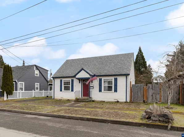 517 SW Clay St, Dallas, OR 97338