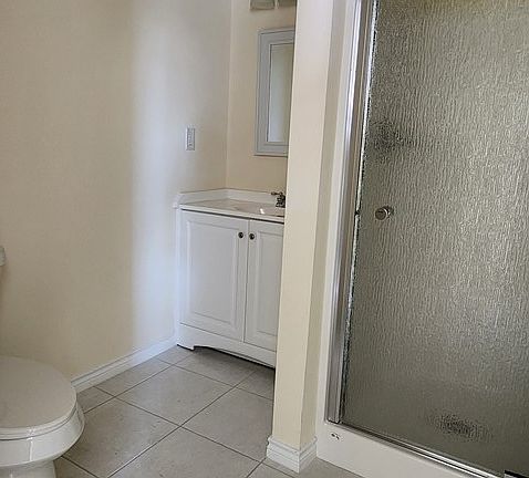 5th image of 118 Grass Valley Rd #206