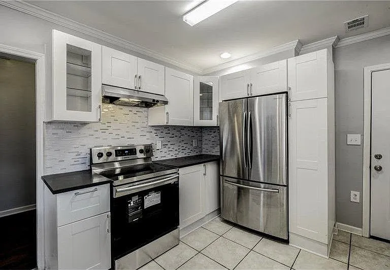 993 Washington St SW — Photo 12