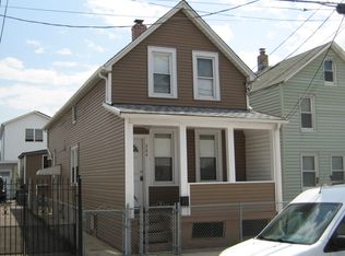 204 Delaware St, Elizabeth, NJ 07206