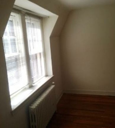 5th image of 87 S Lansdowne Ave APT 7C