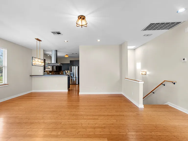 2314 S 5th St — Photo 14