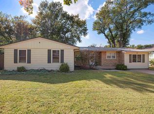 309 N 4th St, Sterling, KS 67579