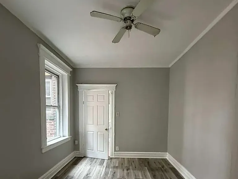 225-227 Clifton Ave #10D — Photo 4