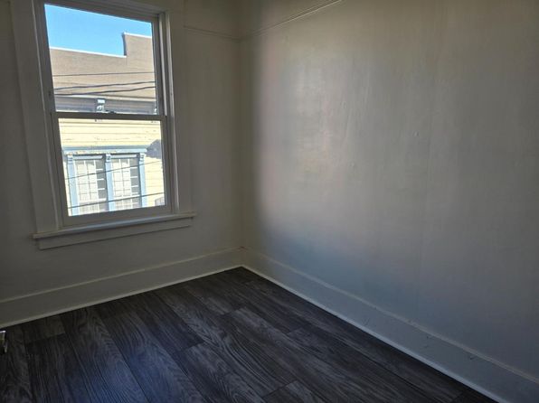 san-francisco-california-332862615 picture