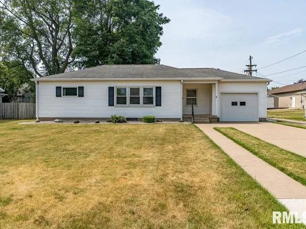 718 E Topeka St, Toluca, IL 61369