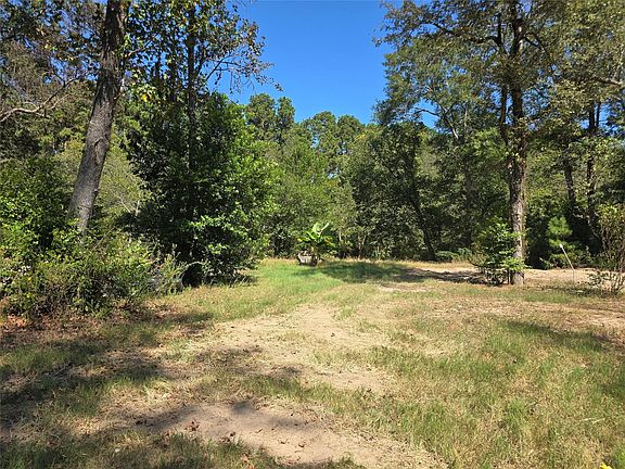 2nd image of 22017 Pinebrook Dr