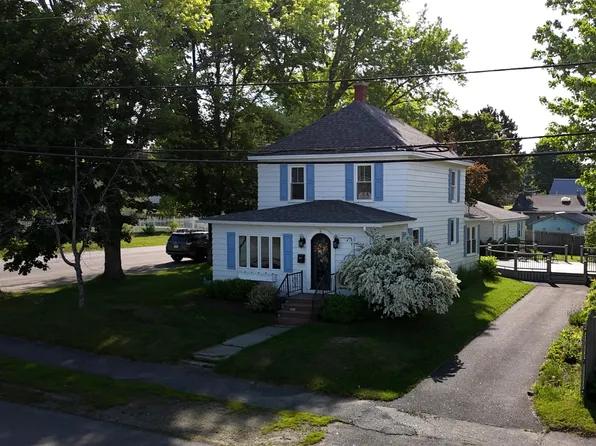 5 Cone Street, East Millinocket, ME 04430