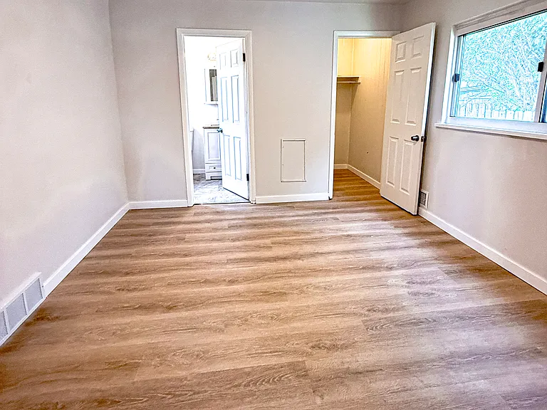 1404 Wareman Ave #2 — Photo 8