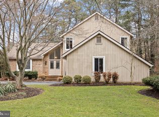 4 Ashton Dr, Voorhees, NJ 08043