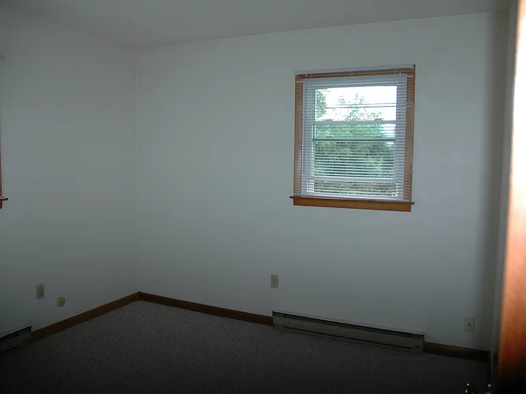 510 Royal Rd — Photo 12