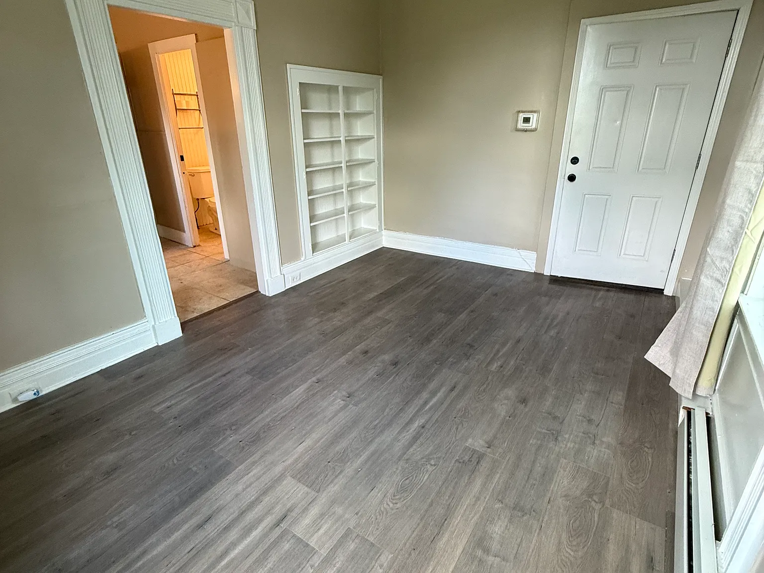 1 bed, $990 — Photo 3