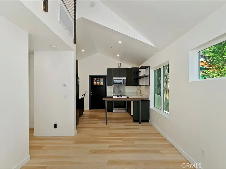 441 Oriole Dr #3 — Photo 14