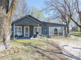 6083 W Dot Tipton Rd, Fayetteville, AR 72704