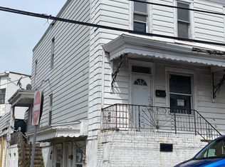 340 S Jardin St, Shenandoah, PA 17976