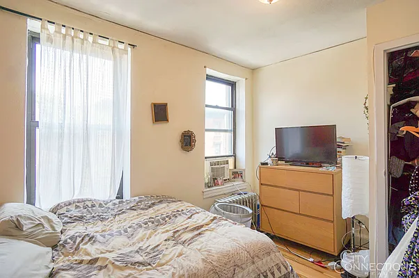 Rented by City Connections Realty | media 48