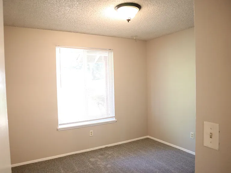 4518 NE 142nd Ave — Photo 15