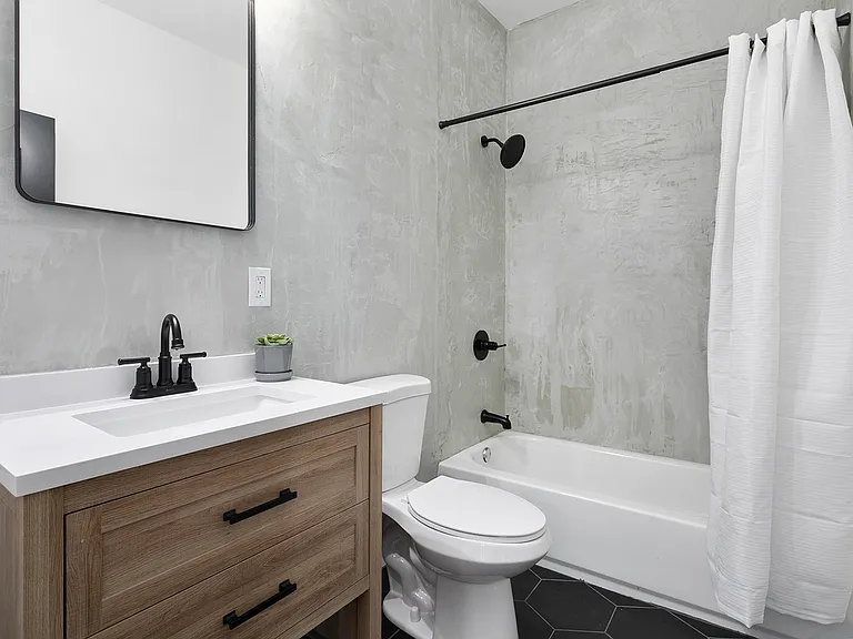 1822 Summit St #A — Photo 19