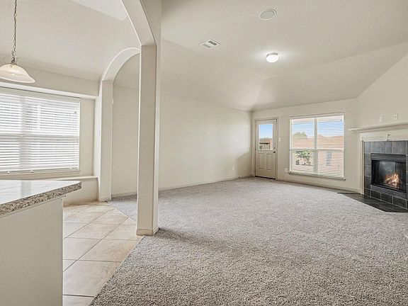 4th image of 37 Rodeo Dr