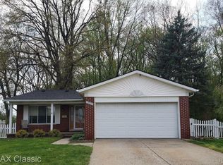 1680 Westwood Dr, Madison Heights, MI 48071