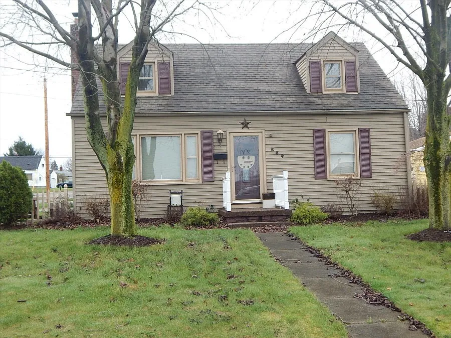 264 E Wilson St photo 1
