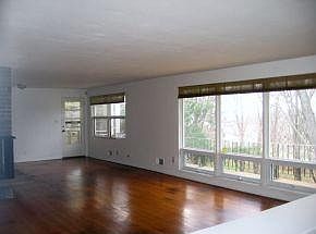 5th image of 3705 Highview Dr
