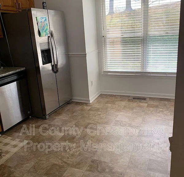 949 Whispering Ridge Ln — Photo 7