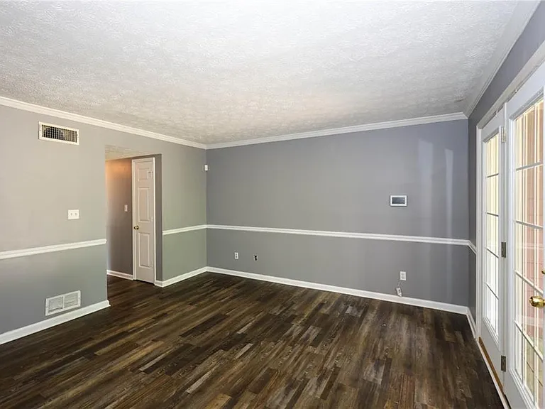 5461 Park Pl S — Photo 12