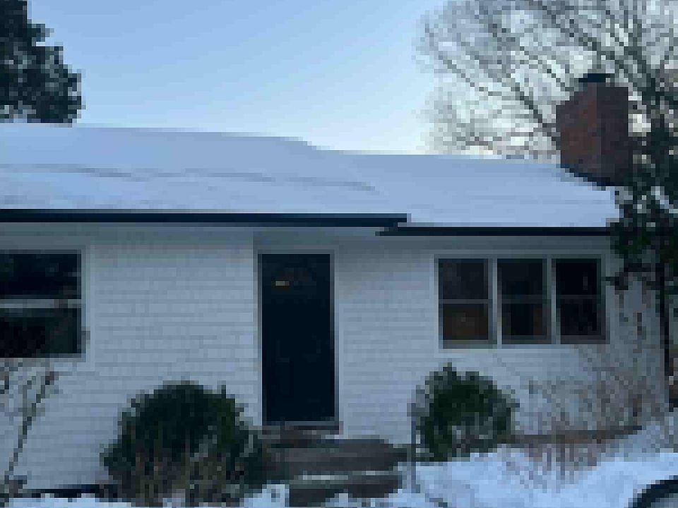 1st image of 5 Chestnut Ln