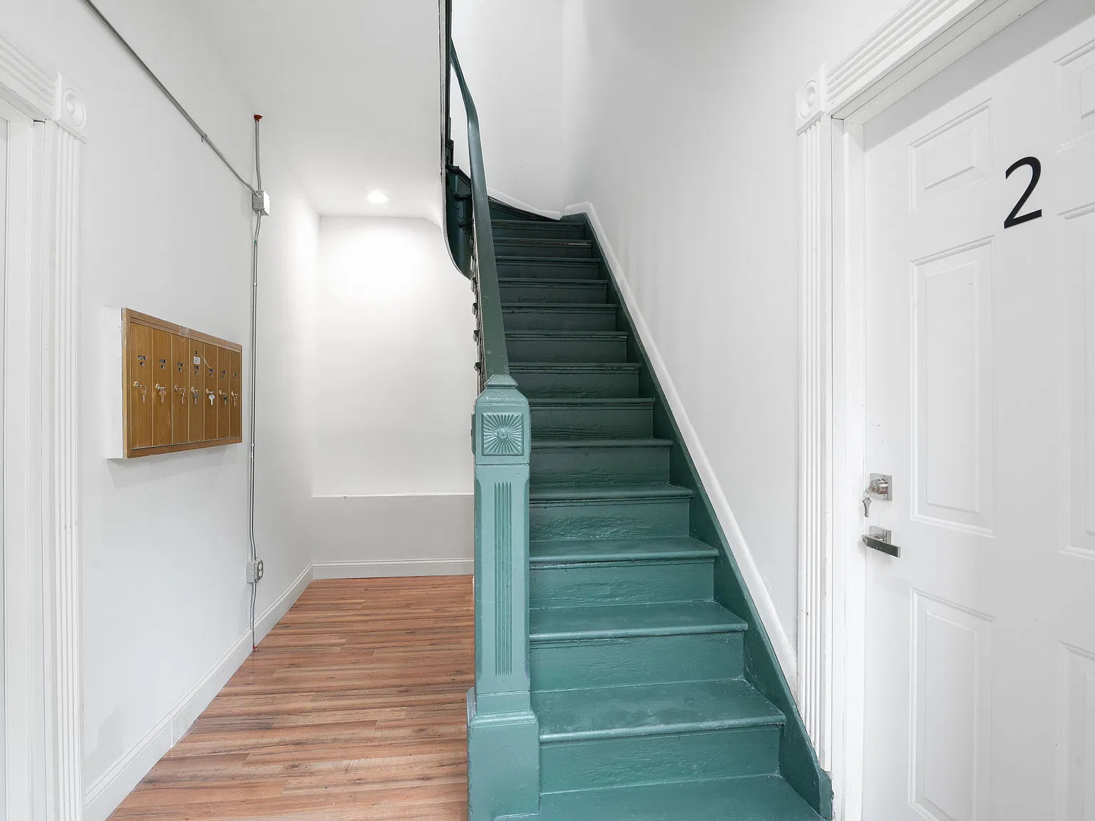 1 bed, 800 sqft, $1,200 — Photo 2