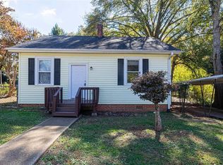 36 Ames St, Seneca, SC 29678