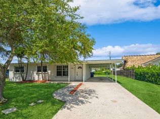 19810 Eagle Nest Rd, Cutler Bay, FL 33157