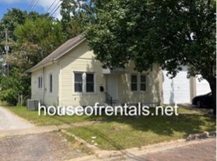 305 E Madison St, Herrin, IL 62948