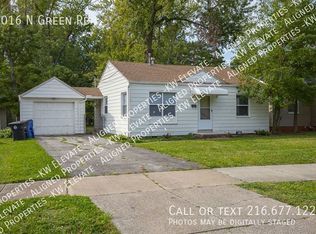 2016 N Green Rd, Cleveland, OH 44121