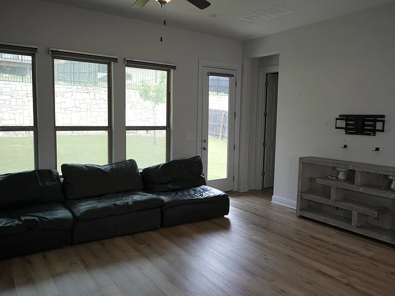 9813 Evening Canopy Dr — Photo 11
