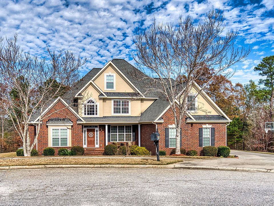 1st image of 2121 Wythe Dr